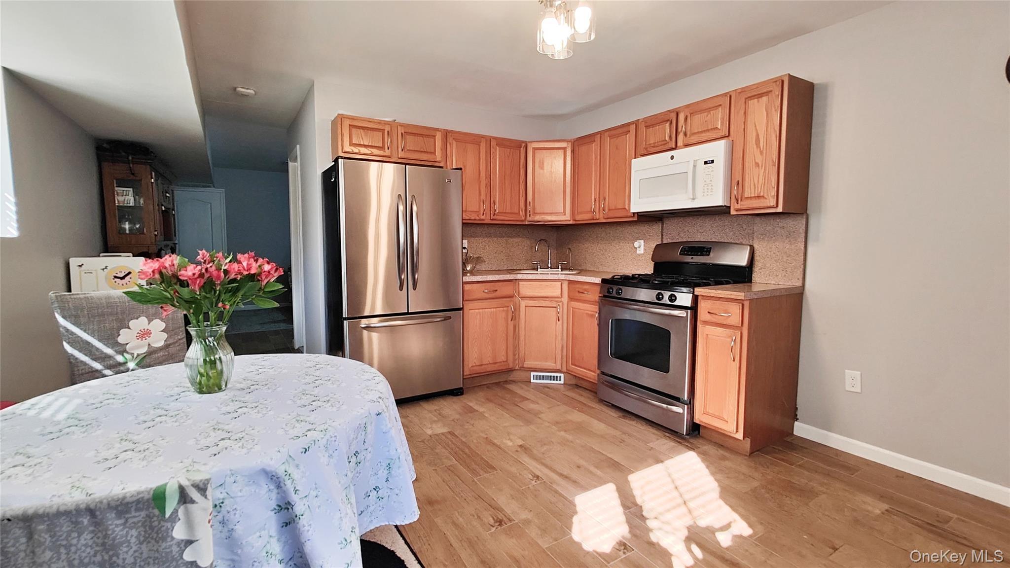 Single Family Churchill Staten Island, NY 10309, MLS-926446-28