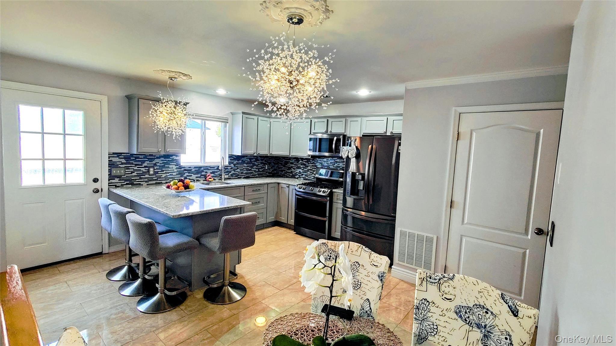 Single Family Churchill Staten Island, NY 10309, MLS-926446-6