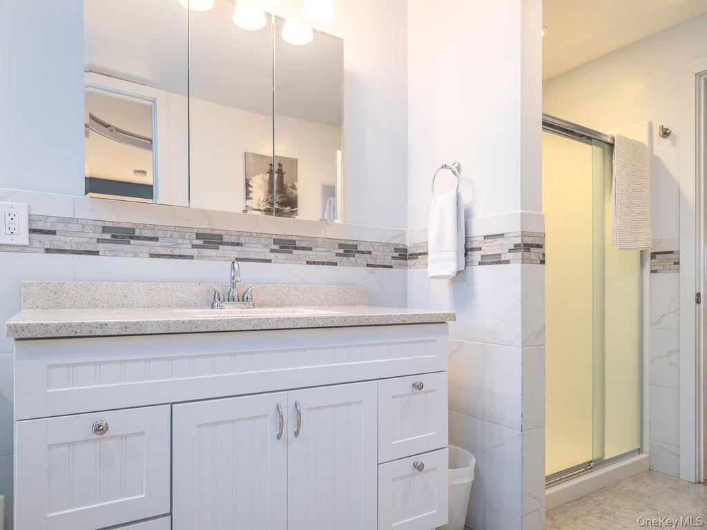 Single Family Ruch Suffolk County, NY 11971, MLS-926461-16