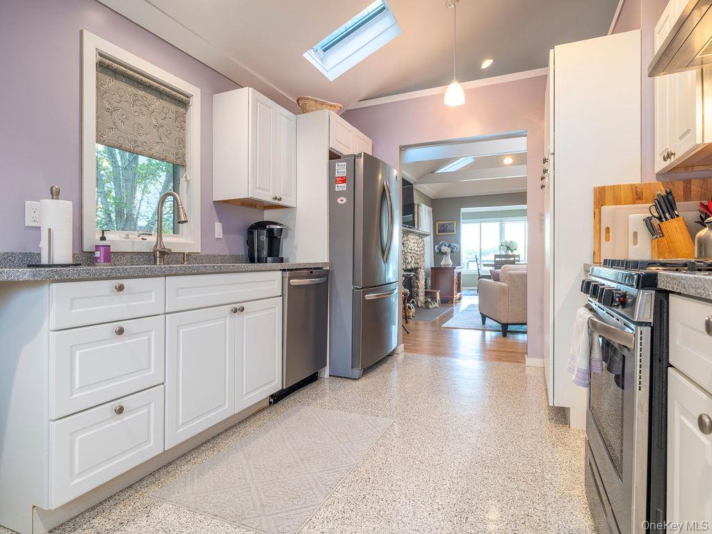 Single Family Ruch Suffolk County, NY 11971, MLS-926461-18