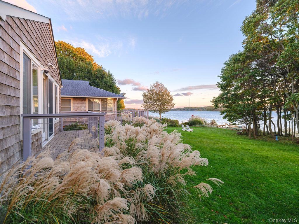 Single Family Ruch Suffolk County, NY 11971, MLS-926461-27