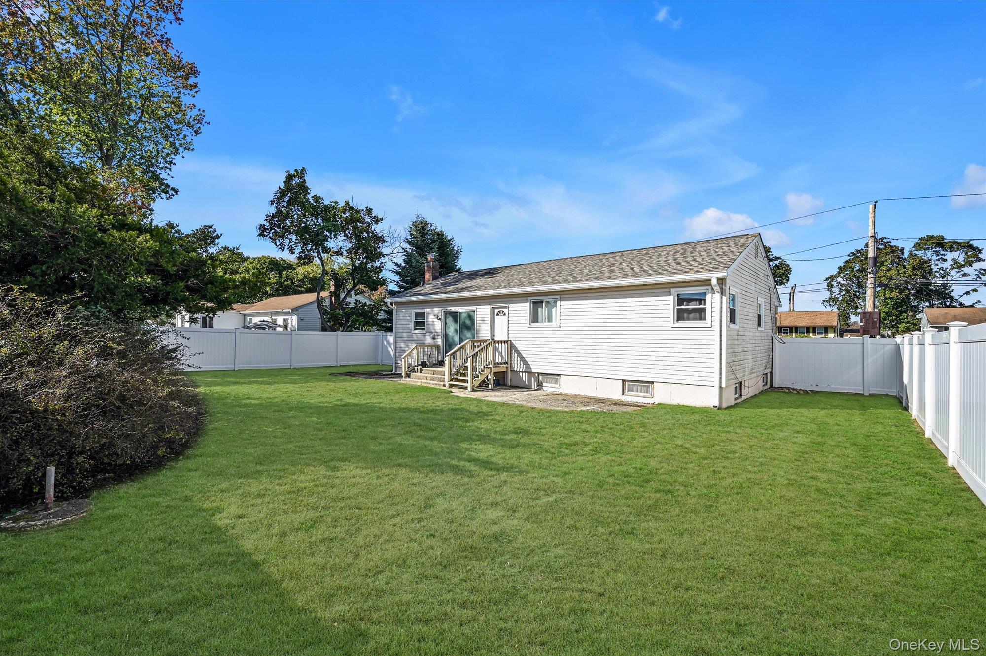 Single Family E Chestnut Street Suffolk County, NY 11722, MLS-926465-16