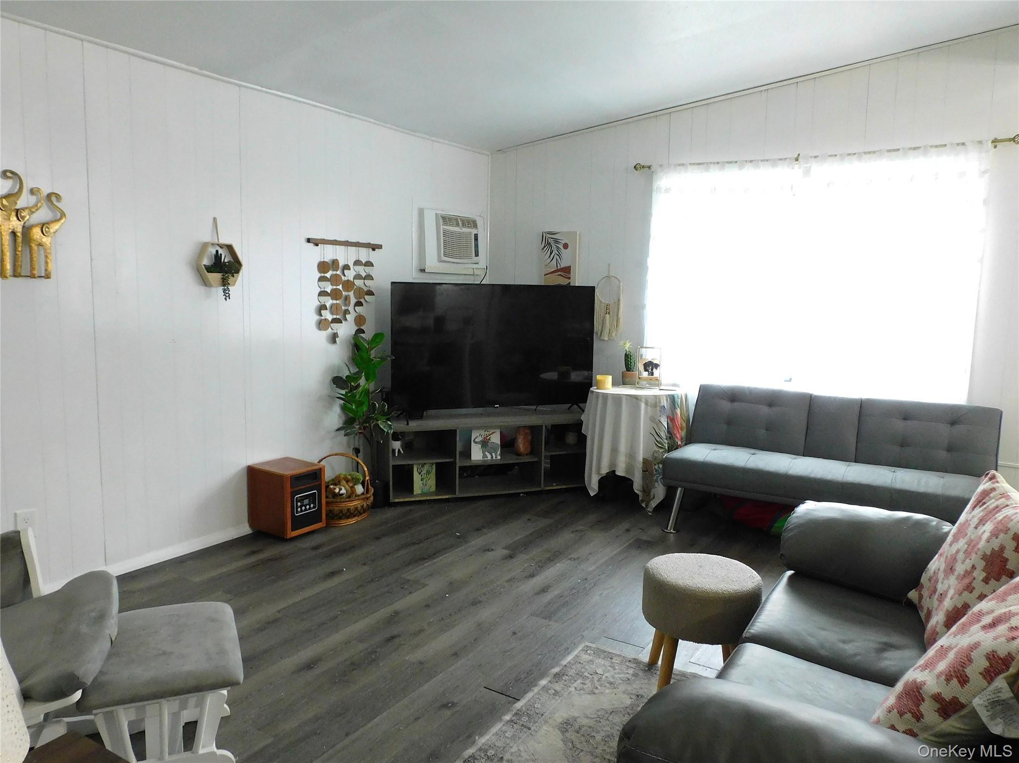 Single Family Crescent Sullivan County, NY 12775, MLS-926467-11