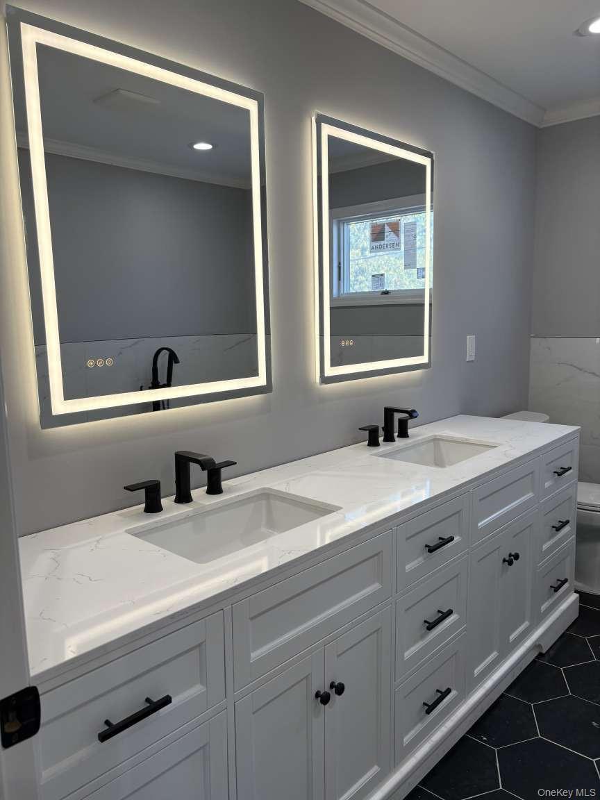 Single Family Furrow  Nassau County, NY 11756, MLS-926483-14