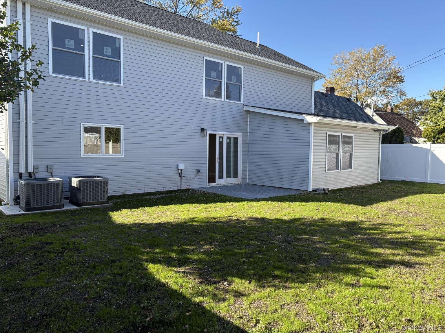 Single Family Furrow  Nassau County, NY 11756, MLS-926483-3