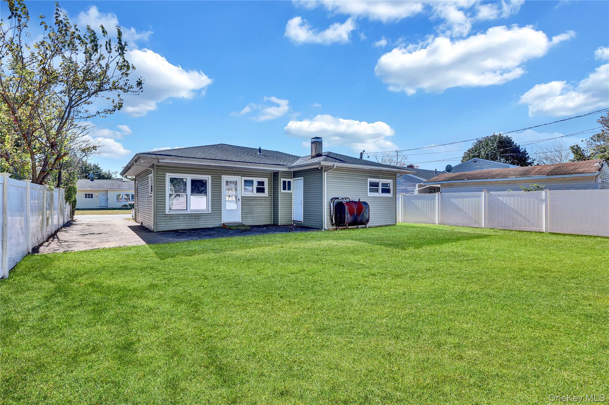 Single Family Croydon  Suffolk County, NY 11701, MLS-926485-14