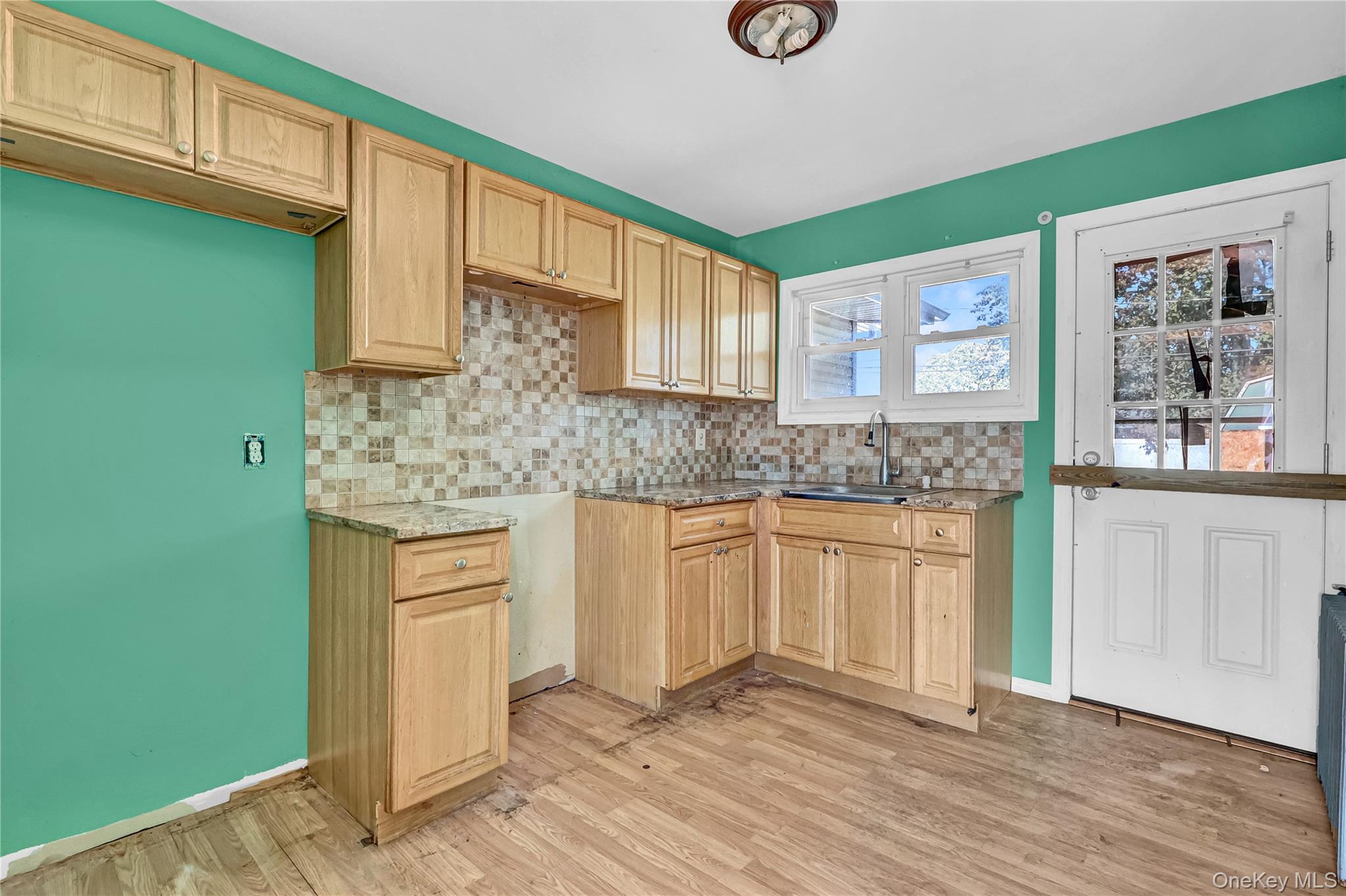 Single Family Croydon Suffolk County, NY 11701, MLS-926485-6