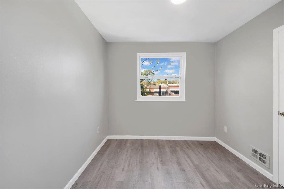 Single Family Torry  Bronx, NY 10473, MLS-926499-10