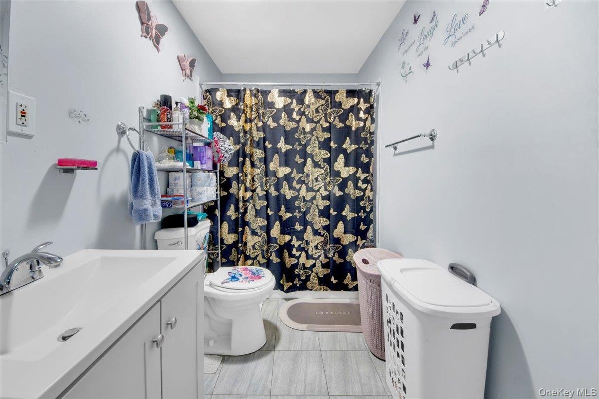 Single Family Torry  Bronx, NY 10473, MLS-926499-16