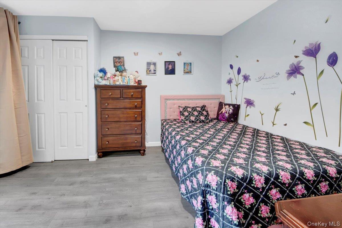 Single Family Torry  Bronx, NY 10473, MLS-926499-23