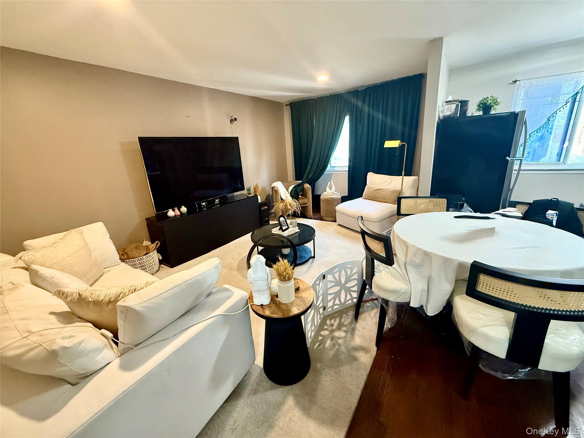 Single Family Torry  Bronx, NY 10473, MLS-926499-31