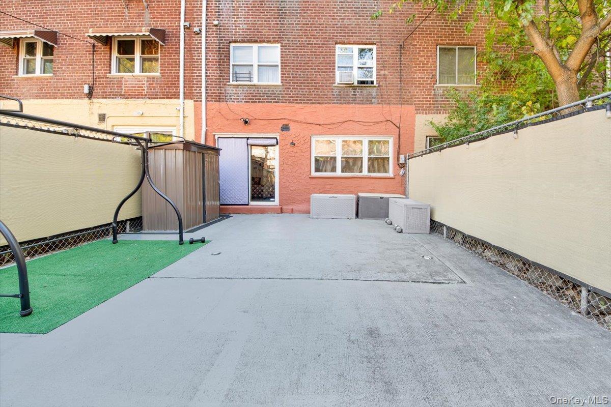 Single Family Torry  Bronx, NY 10473, MLS-926499-36