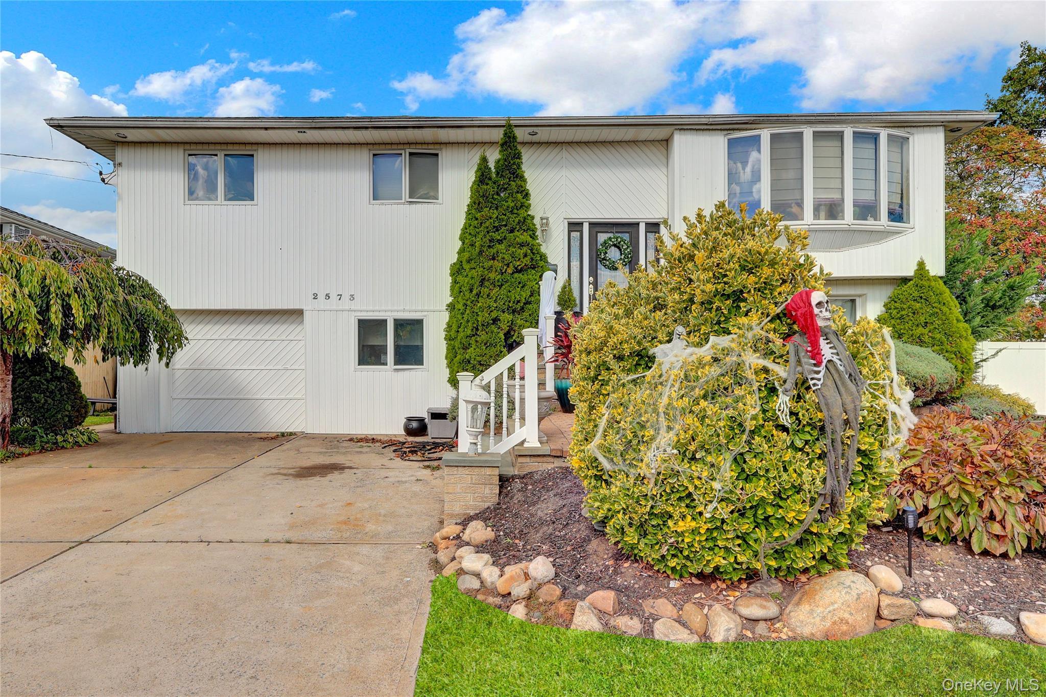 Single Family Harvard Nassau County, NY 11783, MLS-926529-2