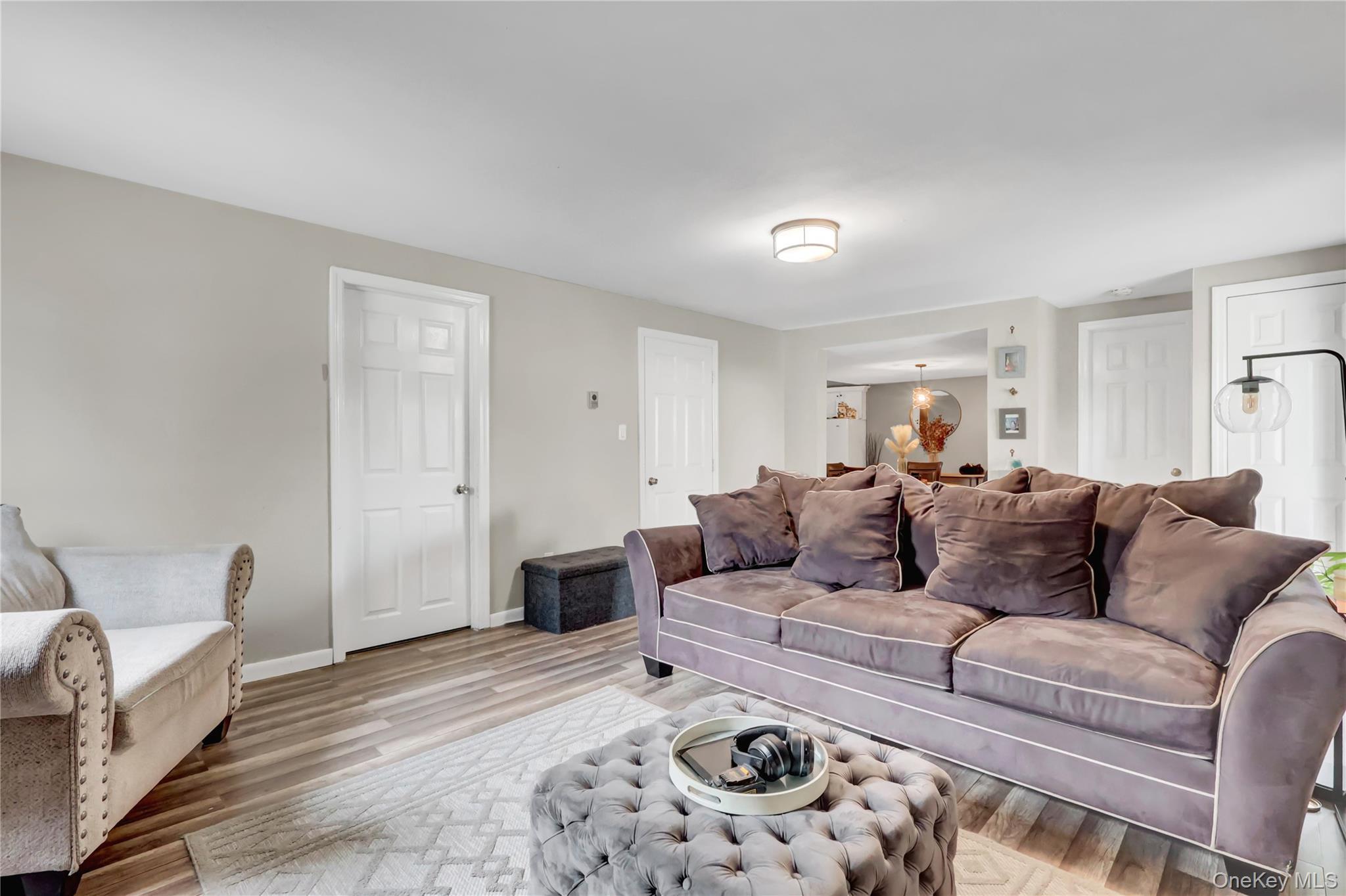 Single Family Harvard Nassau County, NY 11783, MLS-926529-5