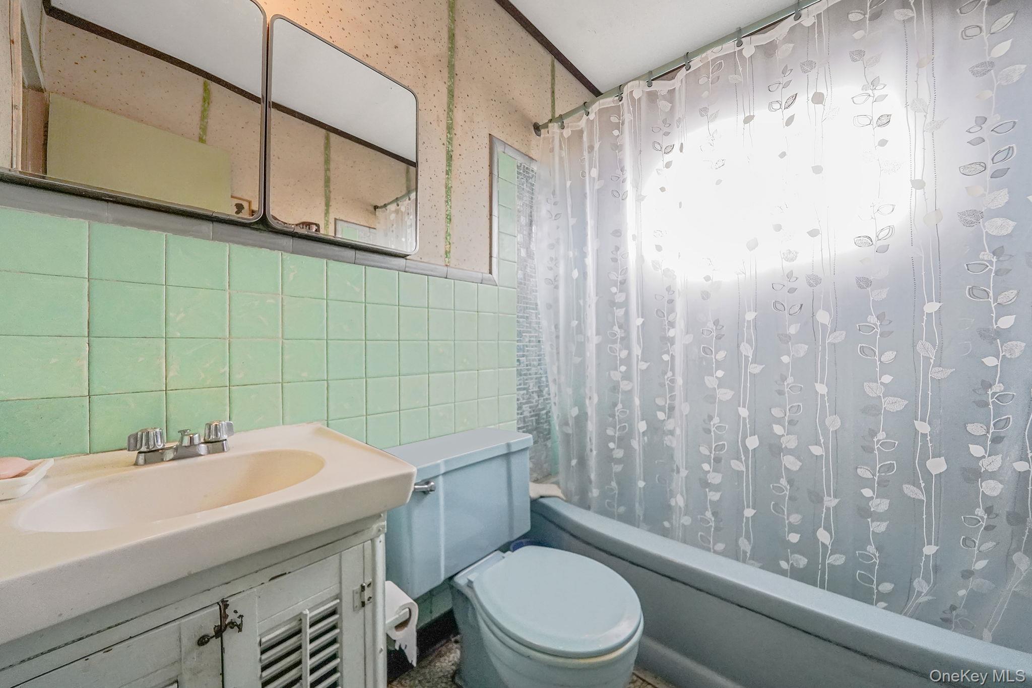 Single Family Sydney  Nassau County, NY 11803, MLS-926533-21