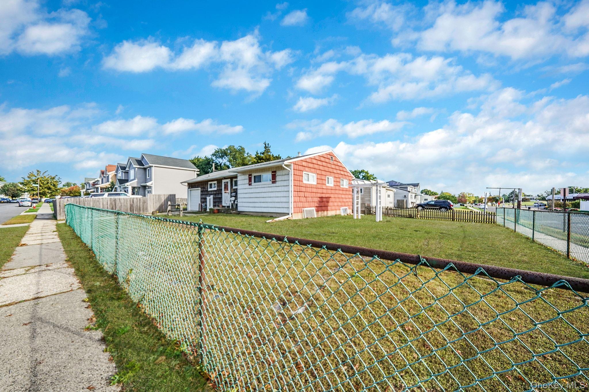 Single Family Sydney  Nassau County, NY 11803, MLS-926533-3