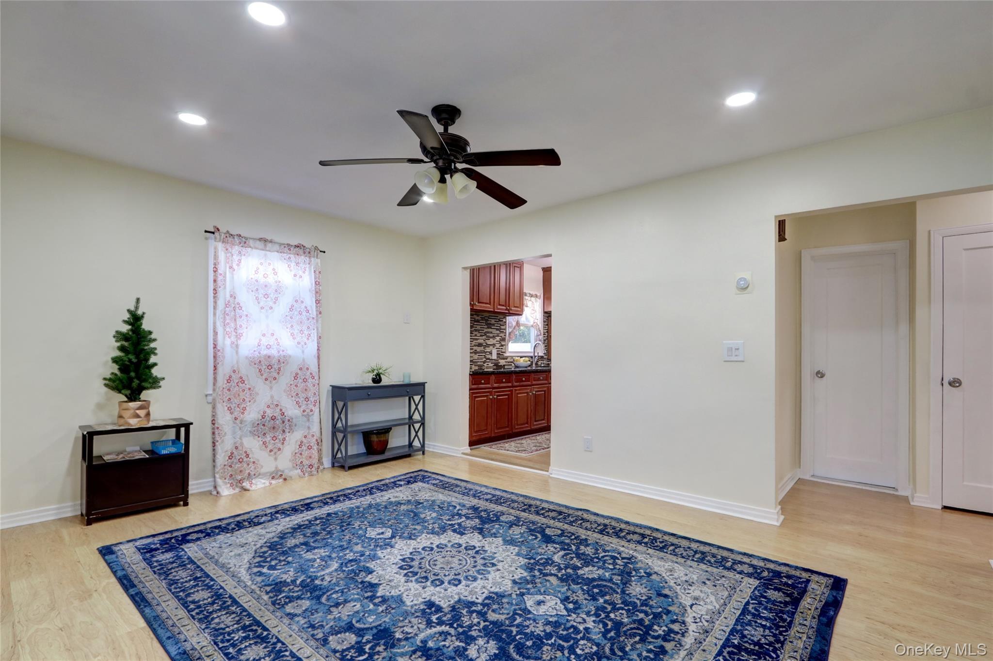 Single Family Peninsula  Nassau County, NY 11581, MLS-926542-4