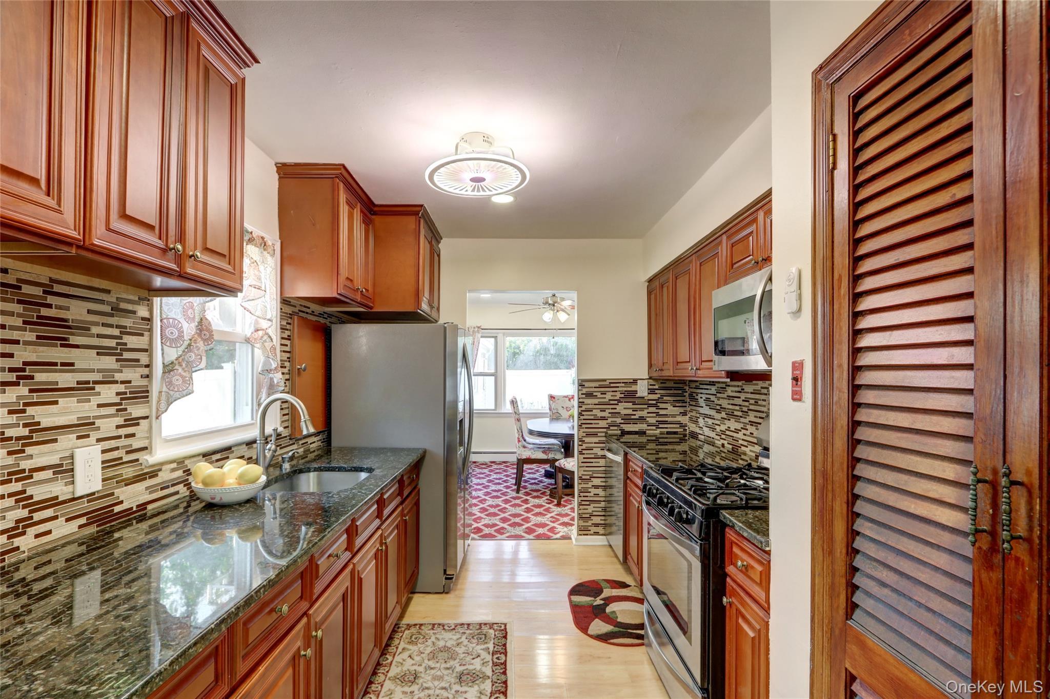 Single Family Peninsula  Nassau County, NY 11581, MLS-926542-7