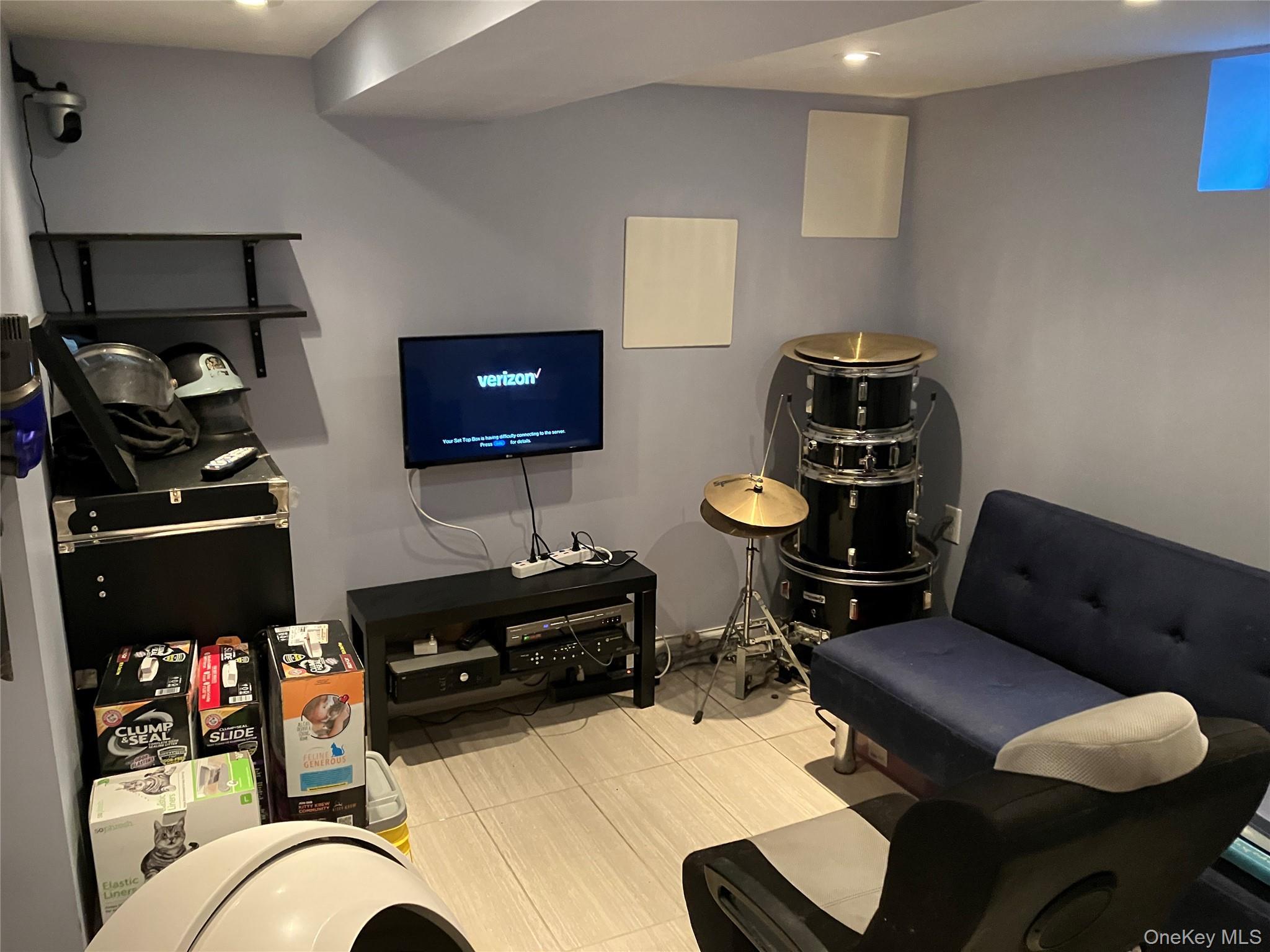 Single Family Tatterson  Nassau County, NY 11576, MLS-926547-10