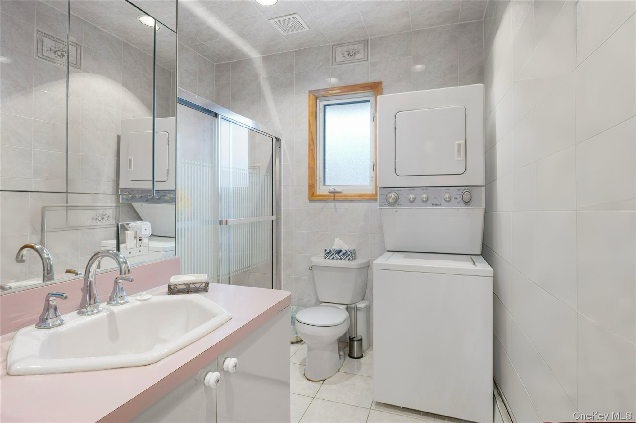 Single Family Oak  Nassau County, NY 11758, MLS-926576-16