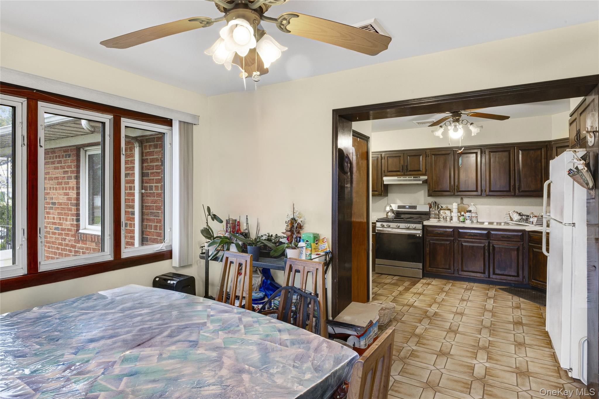 Single Family Oak  Nassau County, NY 11758, MLS-926576-9