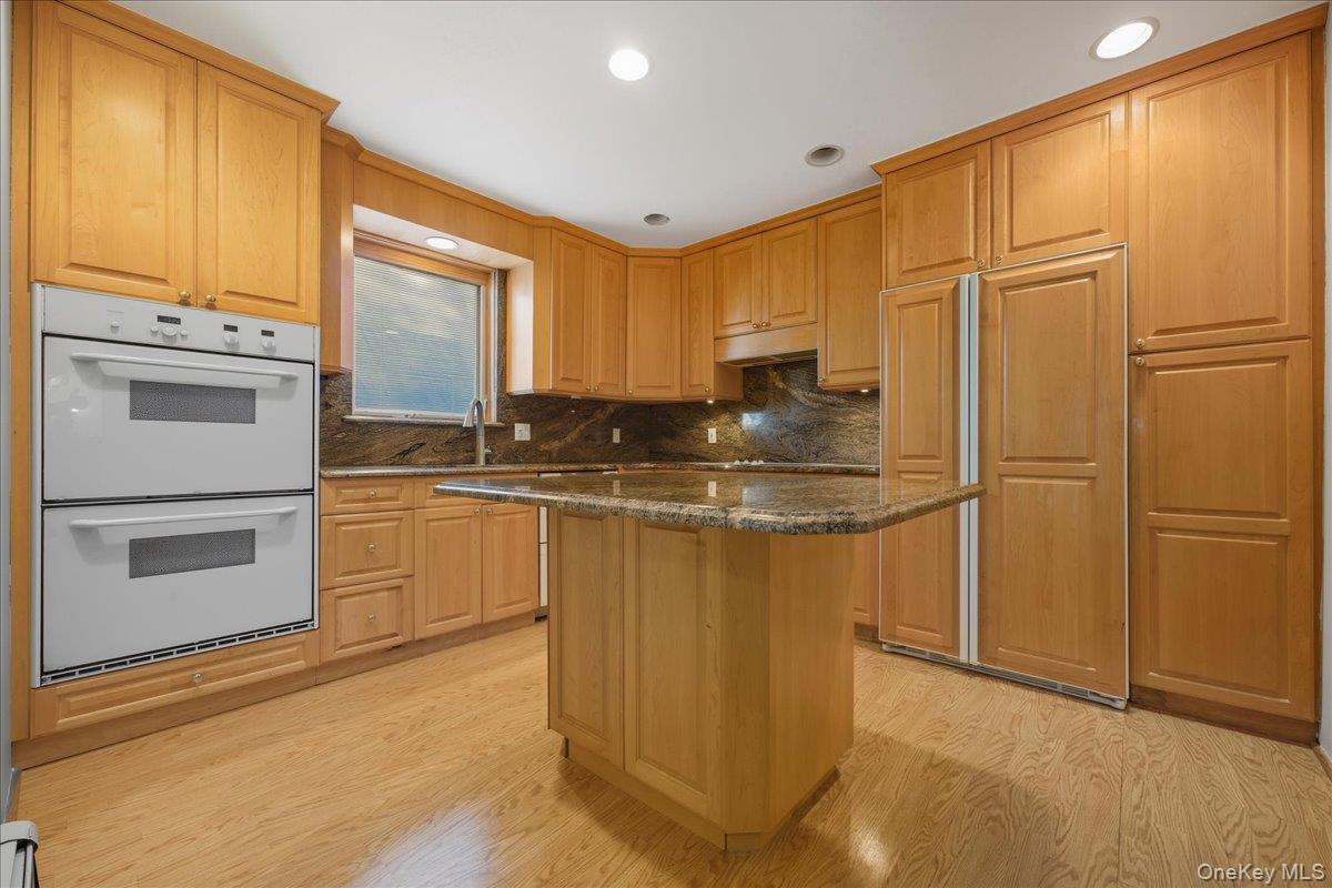 Single Family Fairfield Nassau County, NY 11050, MLS-926587-14