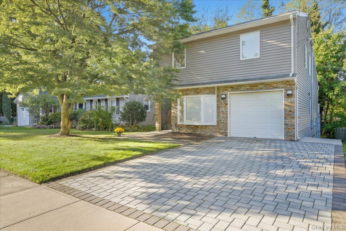 Single Family Fairfield Nassau County, NY 11050, MLS-926587-2