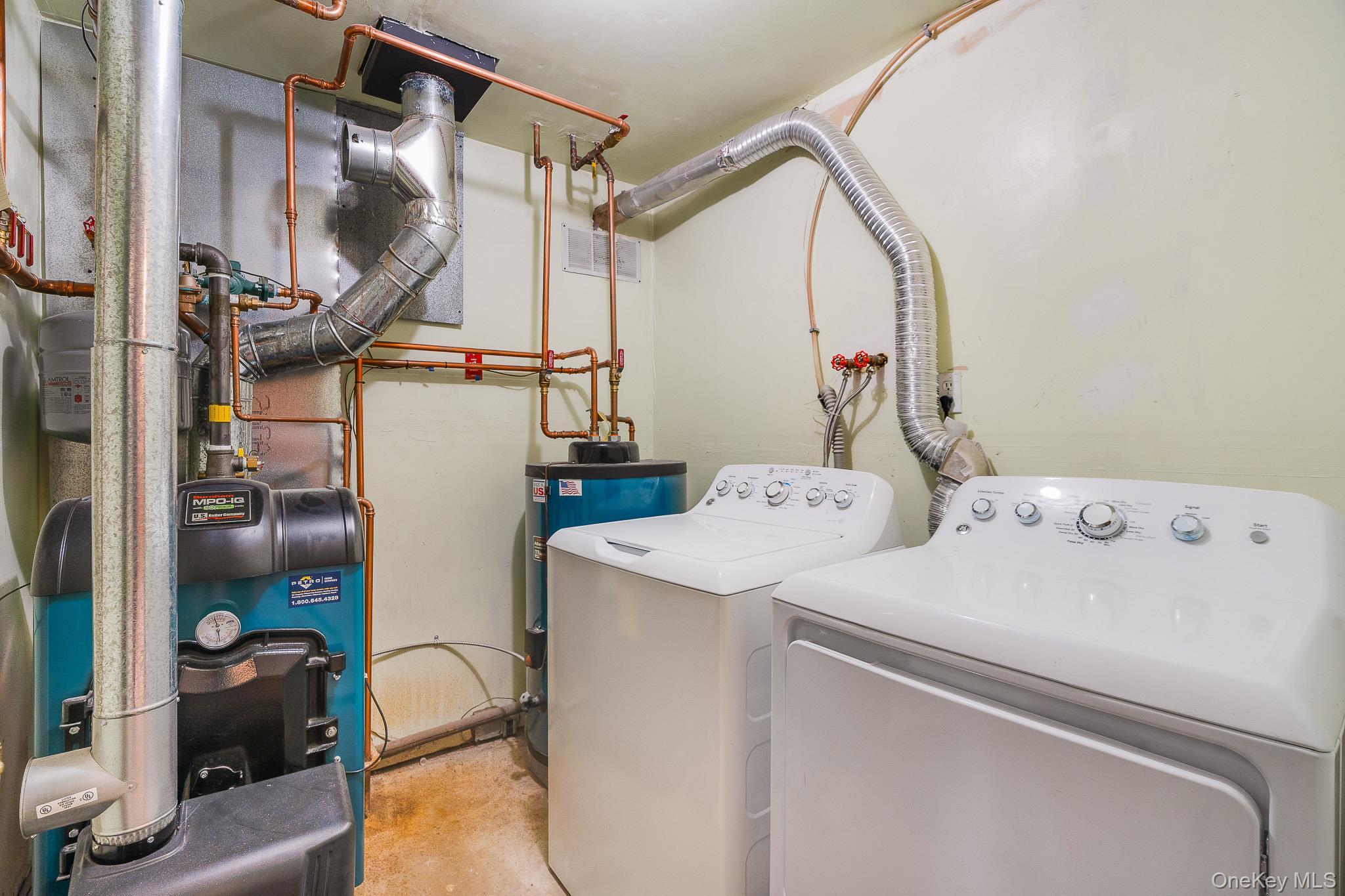 Single Family Mountainview  Dutchess County, NY 12524, MLS-926591-22