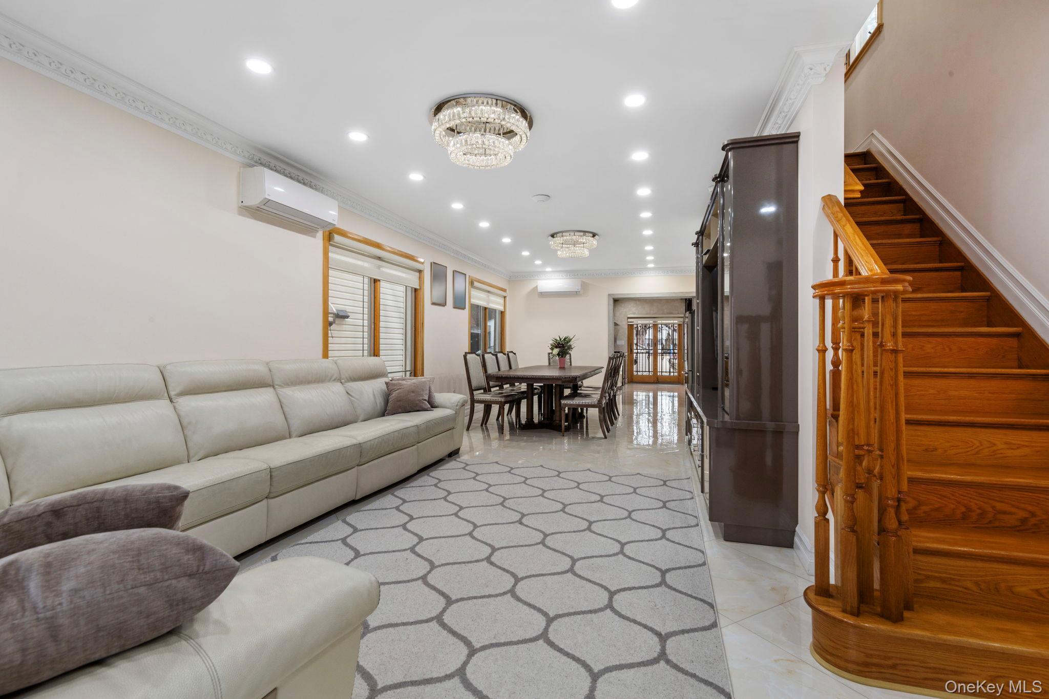 Single Family 77th  Queens, NY 11366, MLS-926595-3