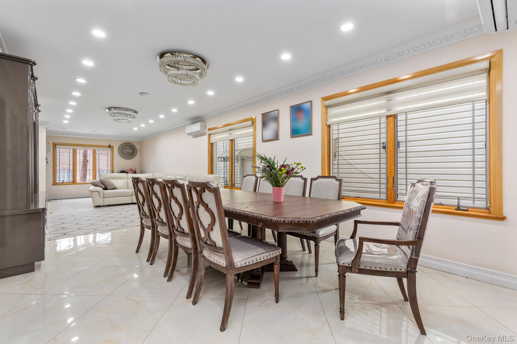 Single Family 77th  Queens, NY 11366, MLS-926595-4