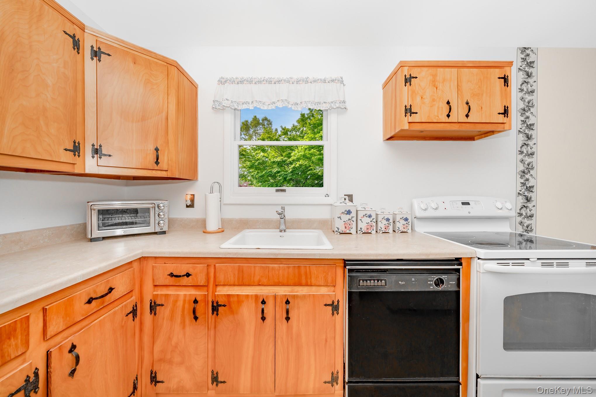 Single Family Argonne  Suffolk County, NY 11946, MLS-926617-10