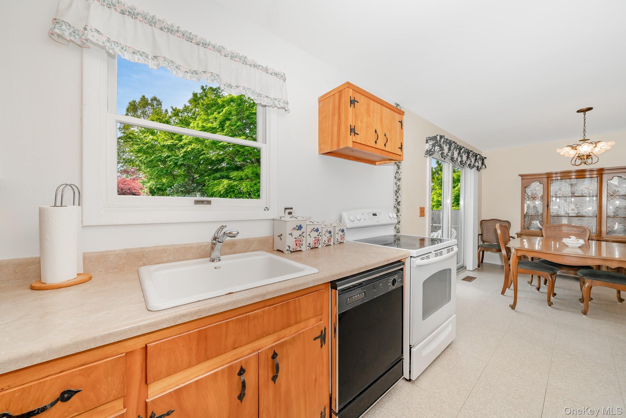 Single Family Argonne  Suffolk County, NY 11946, MLS-926617-11