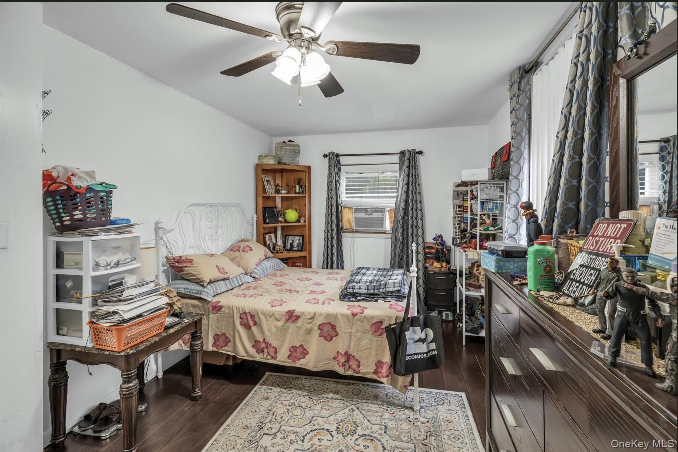 Single Family Somerset  Suffolk County, NY 11950, MLS-926620-15