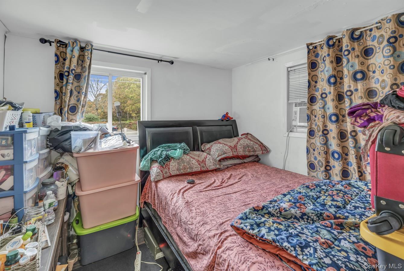 Single Family Somerset  Suffolk County, NY 11950, MLS-926620-18