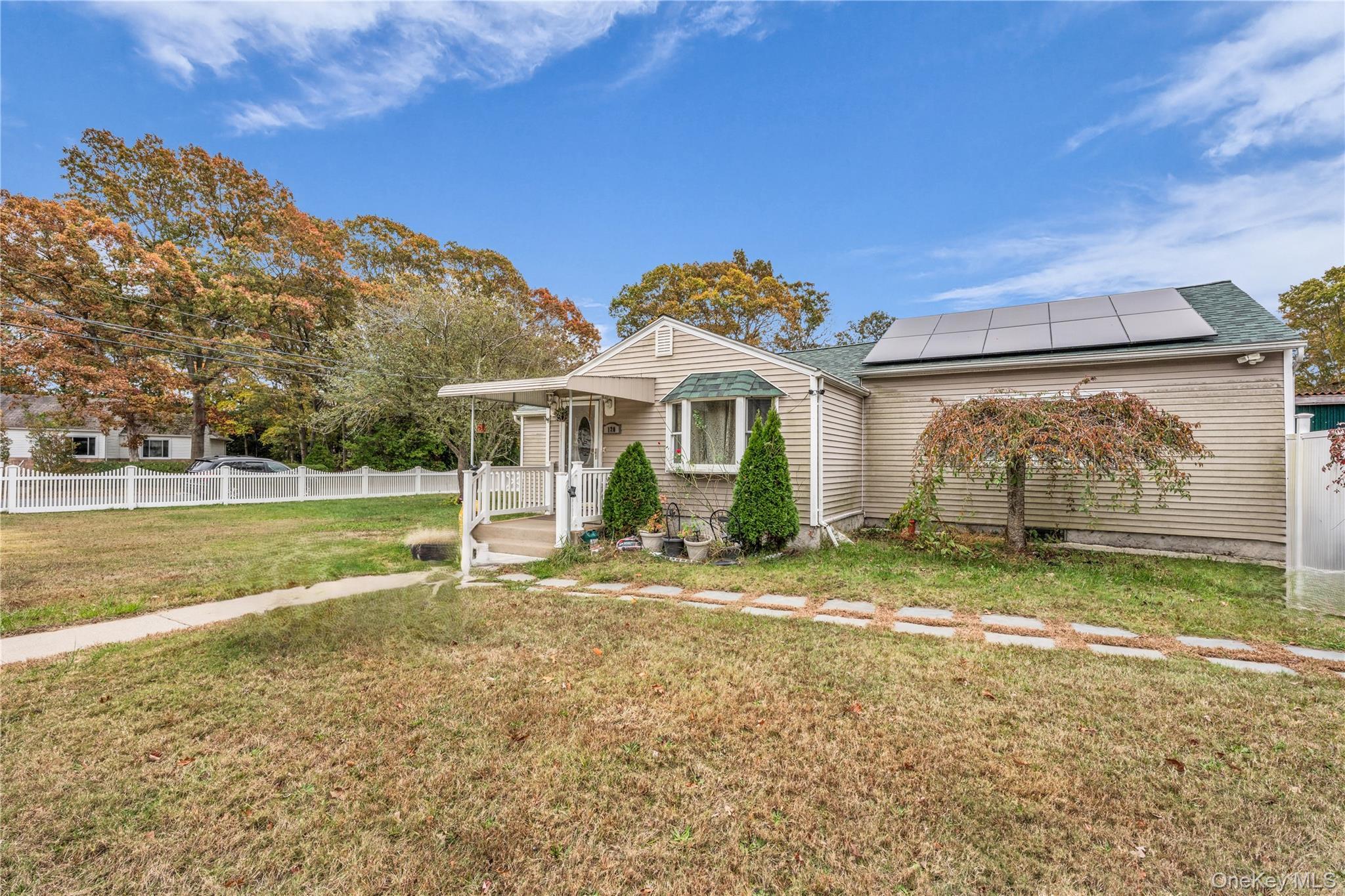 Single Family Somerset  Suffolk County, NY 11950, MLS-926620-2