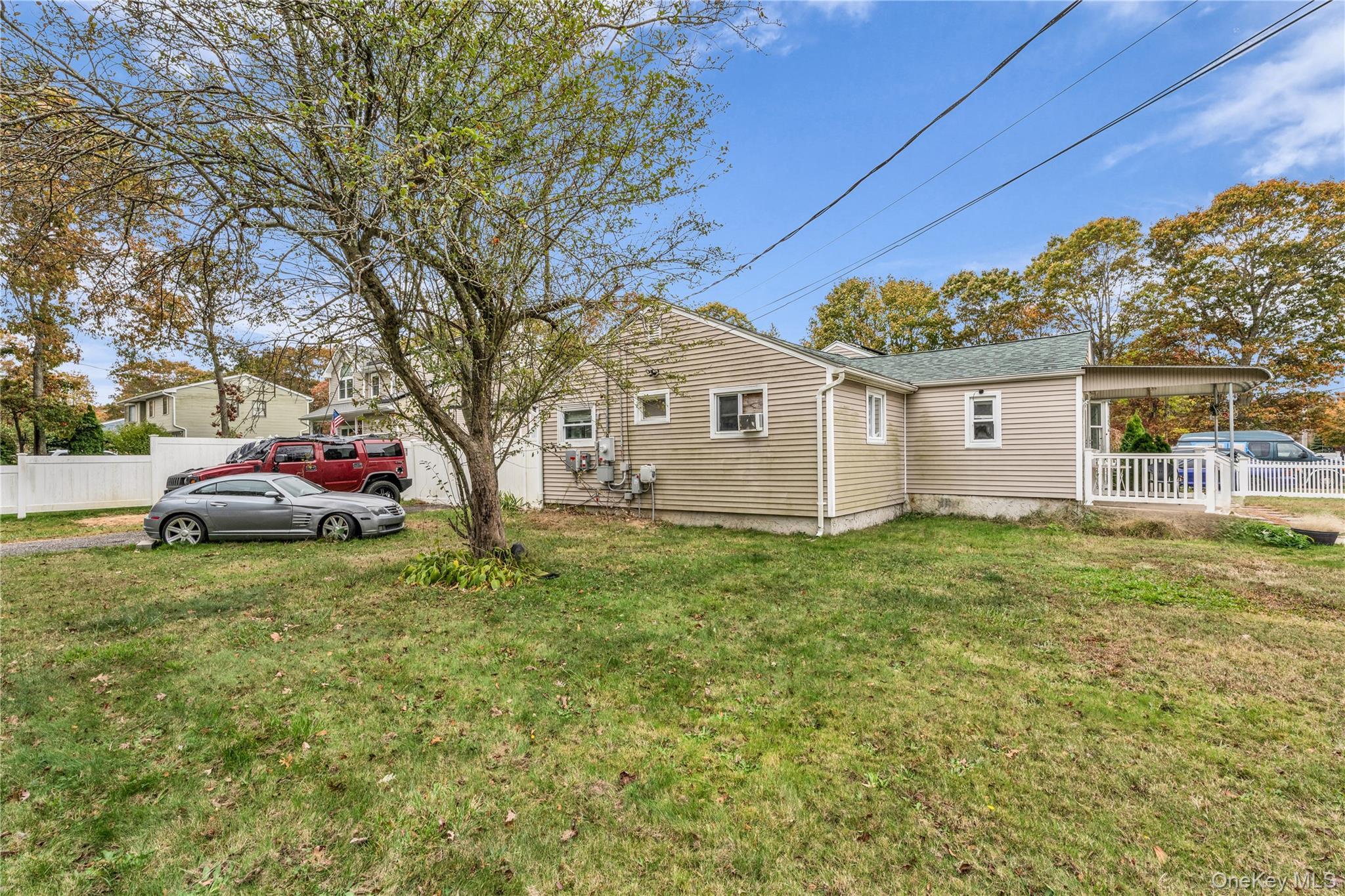 Single Family Somerset  Suffolk County, NY 11950, MLS-926620-30