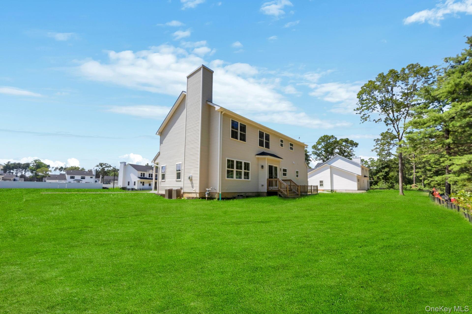 Single Family Fox Run  Suffolk County, NY 11961, MLS-926621-17