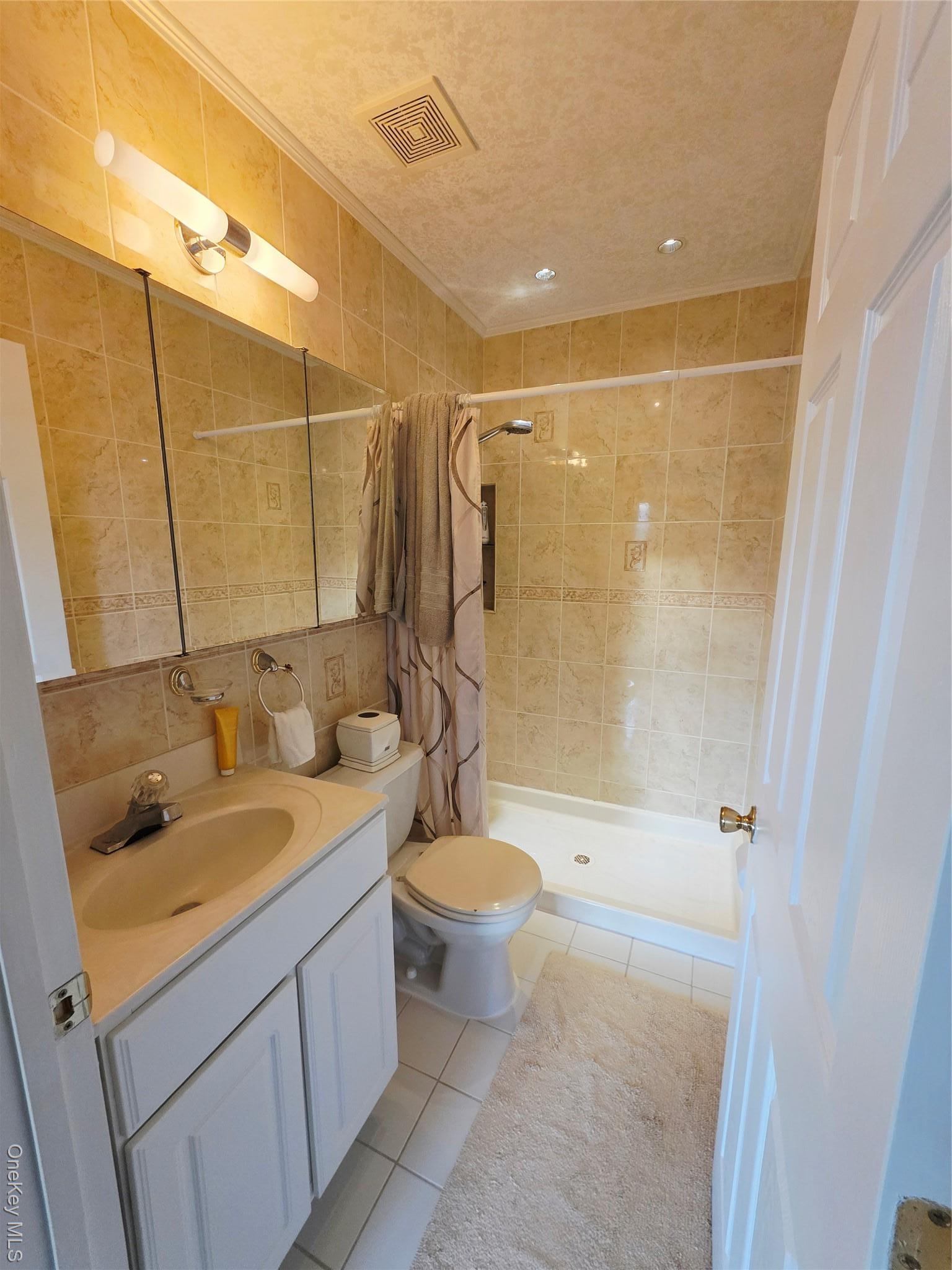 Single Family Beach 96th Queens, NY 11693, MLS-926632-20