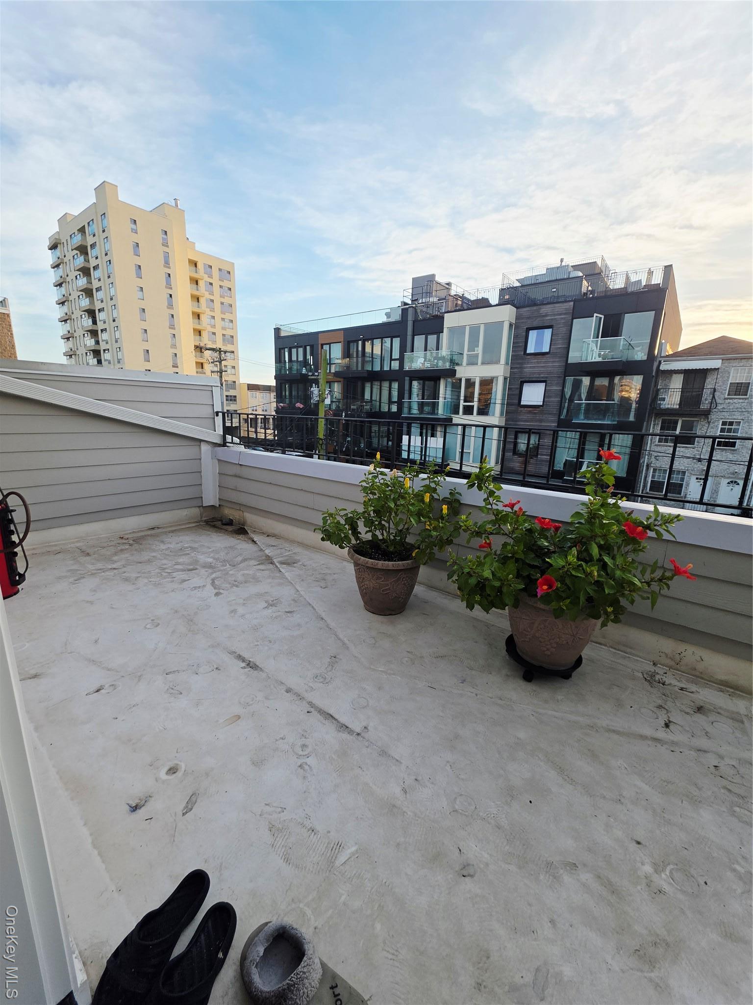 Single Family Beach 96th Queens, NY 11693, MLS-926632-25