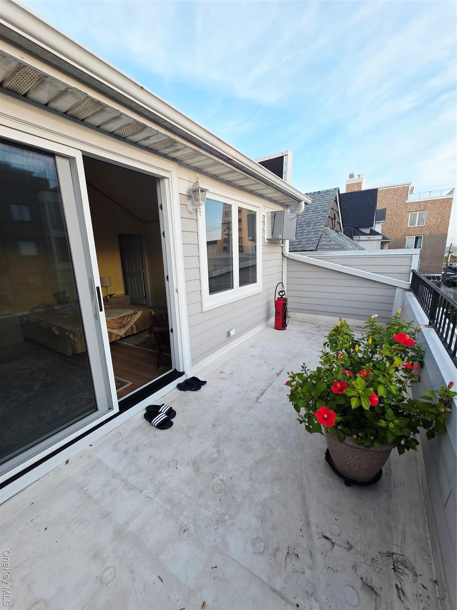 Single Family Beach 96th Queens, NY 11693, MLS-926632-27