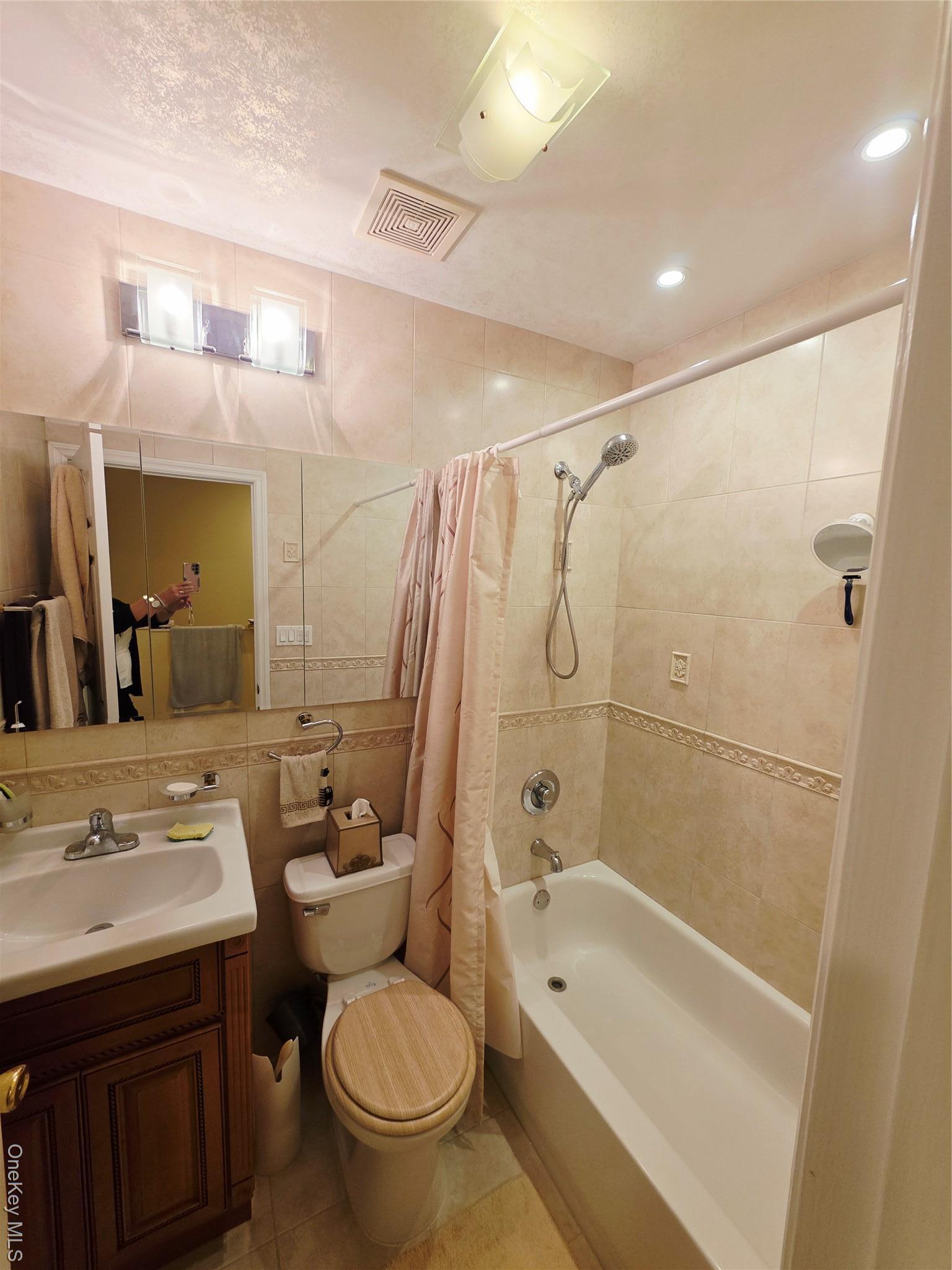 Single Family Beach 96th Queens, NY 11693, MLS-926632-34