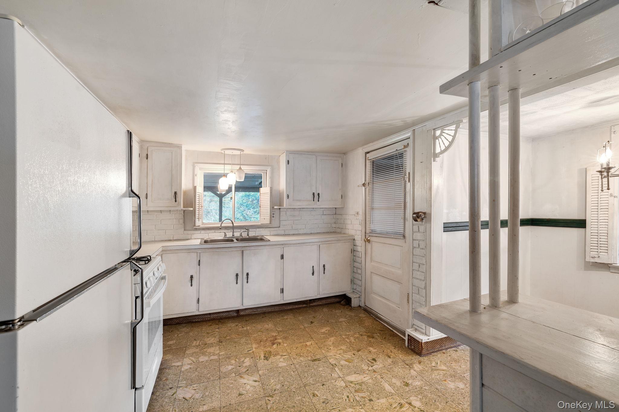 Single Family Horns  Dutchess County, NY 12538, MLS-926635-5