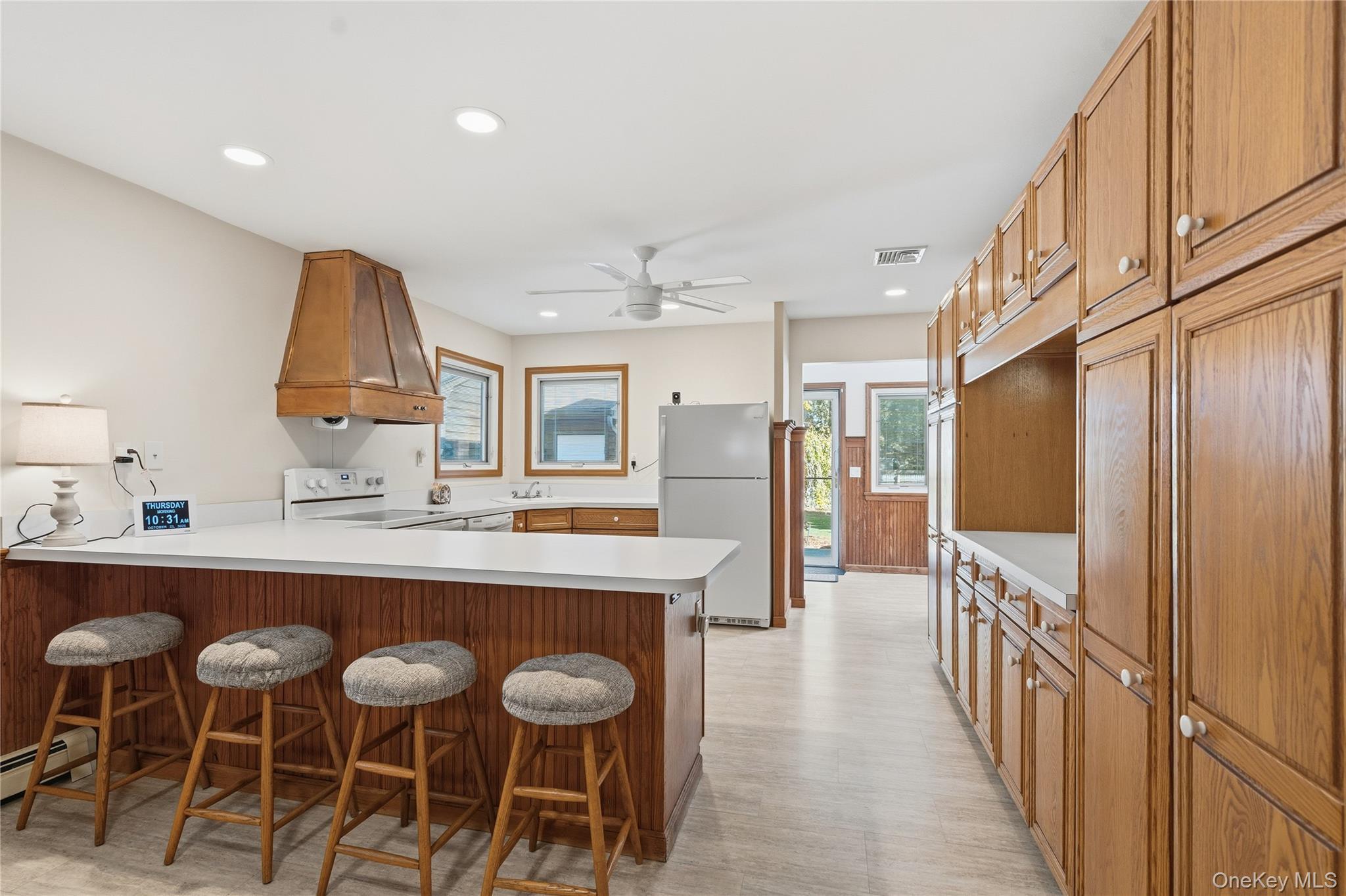 Single Family Academy  Suffolk County, NY 11705, MLS-926640-10