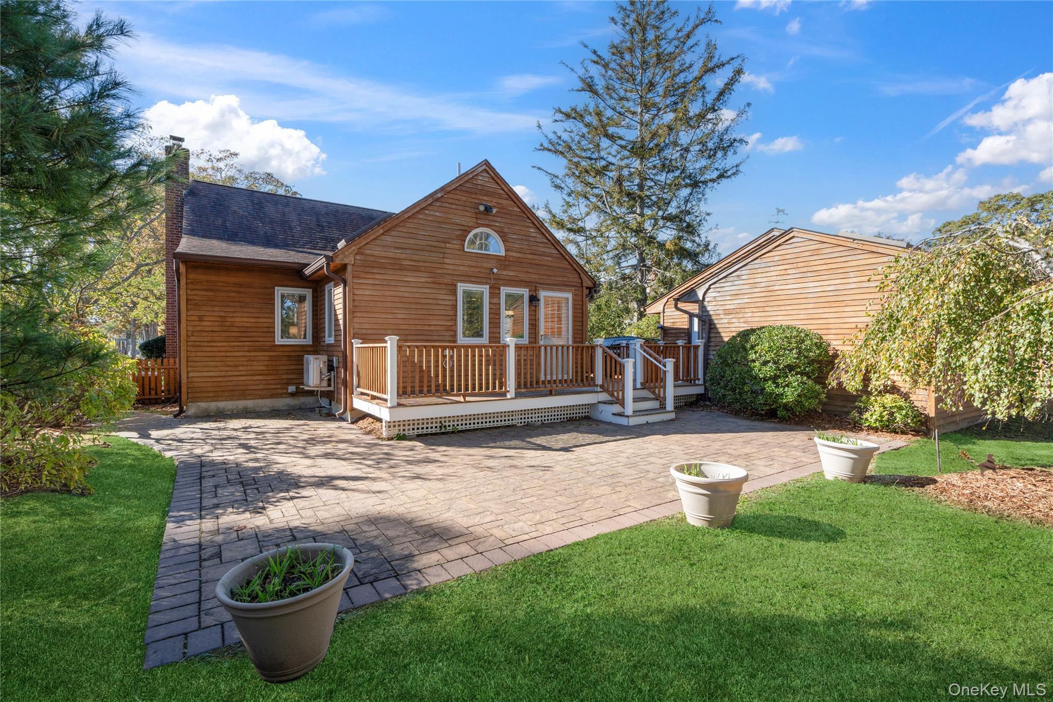 Single Family Academy  Suffolk County, NY 11705, MLS-926640-23