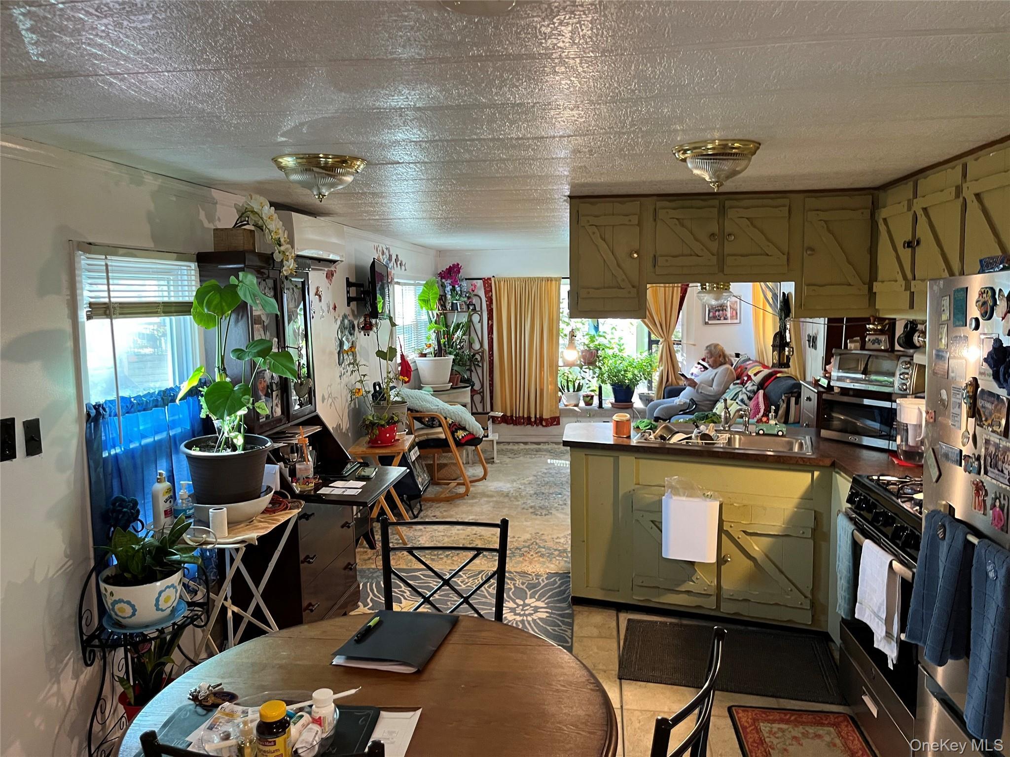 Single Family Hubbard Ave  Suffolk County, NY 11901, MLS-926662-12