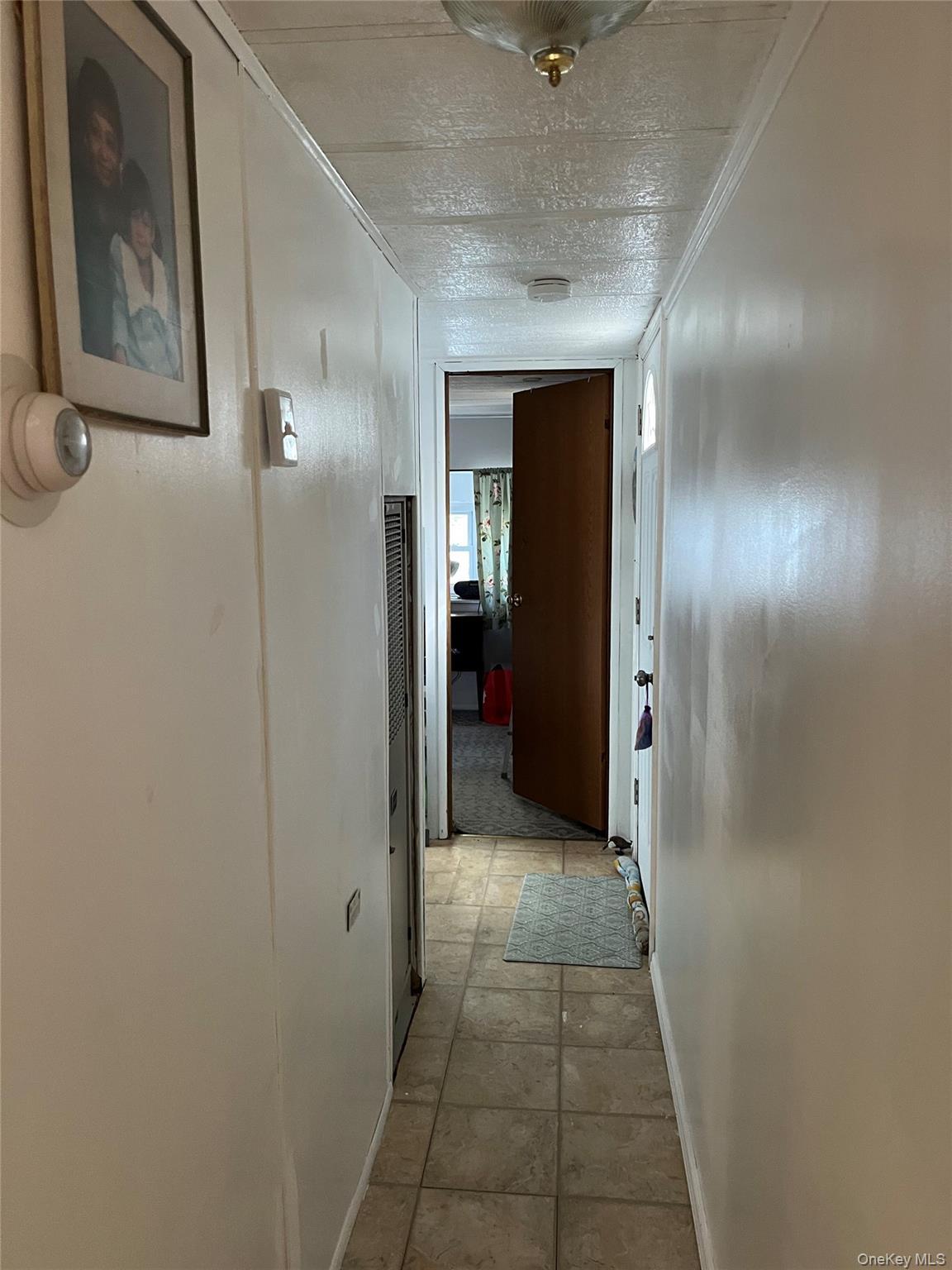 Single Family Hubbard Ave  Suffolk County, NY 11901, MLS-926662-14