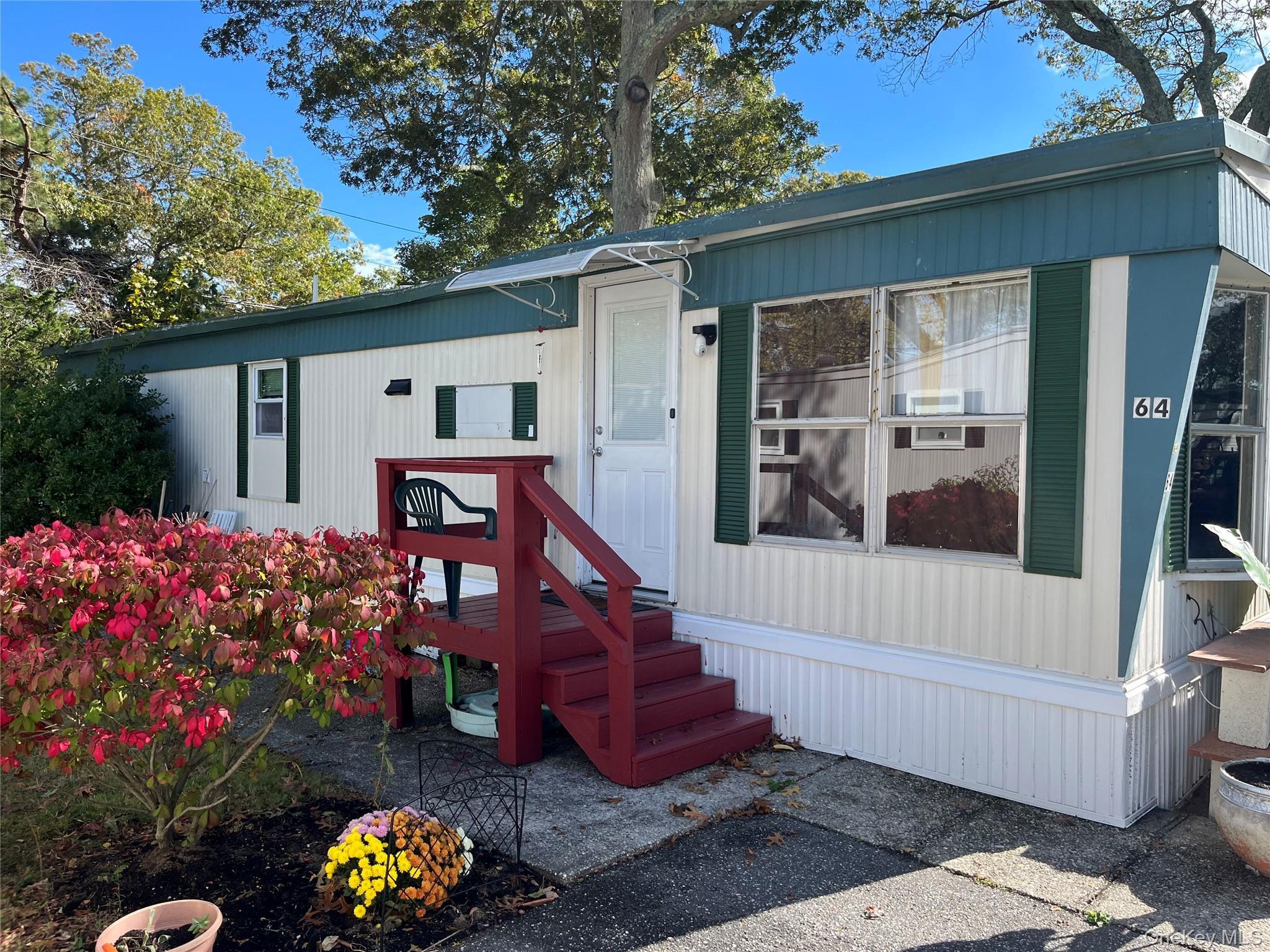 Single Family Hubbard Ave  Suffolk County, NY 11901, MLS-926662-2