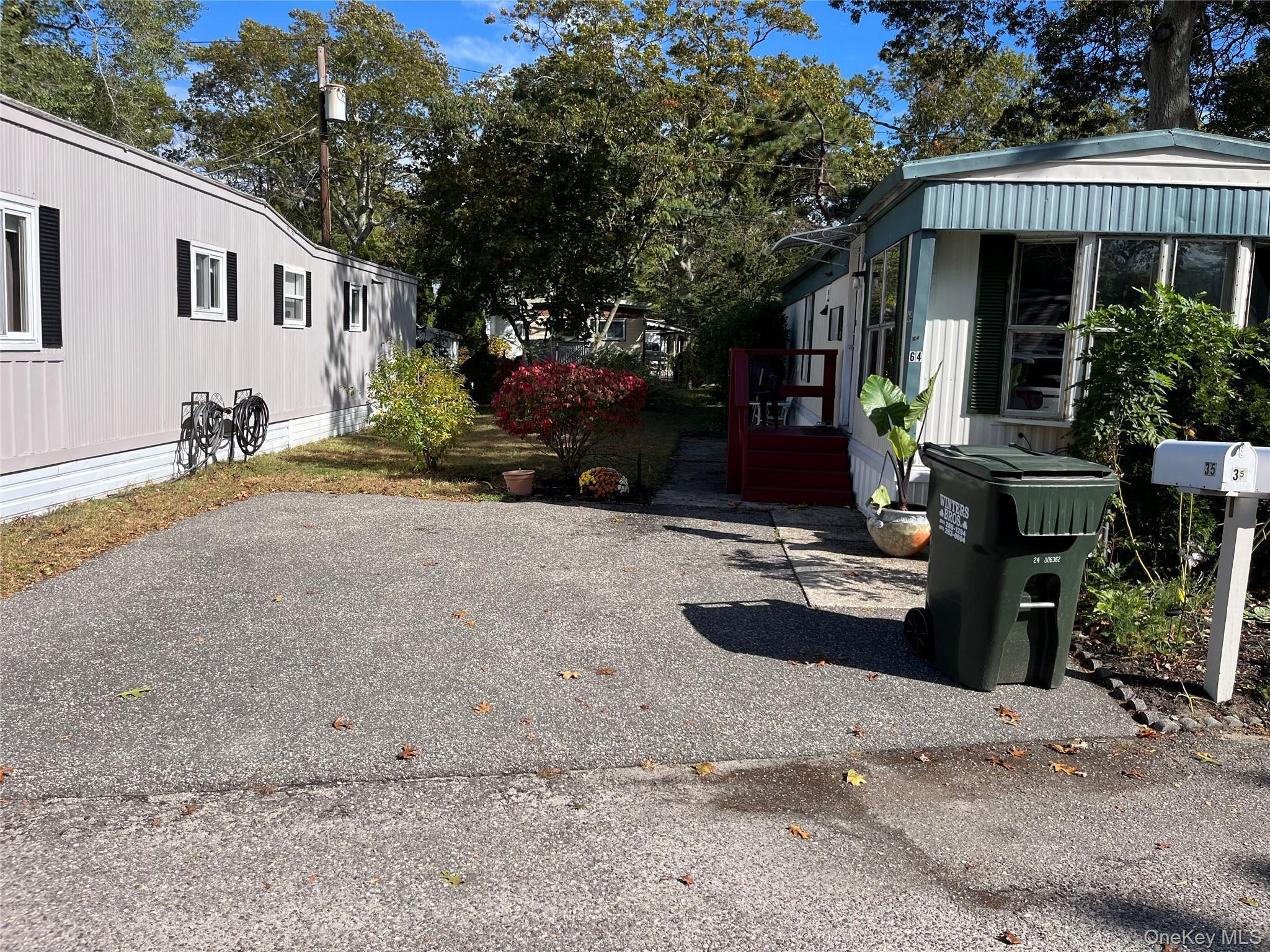 Single Family Hubbard Ave  Suffolk County, NY 11901, MLS-926662-32