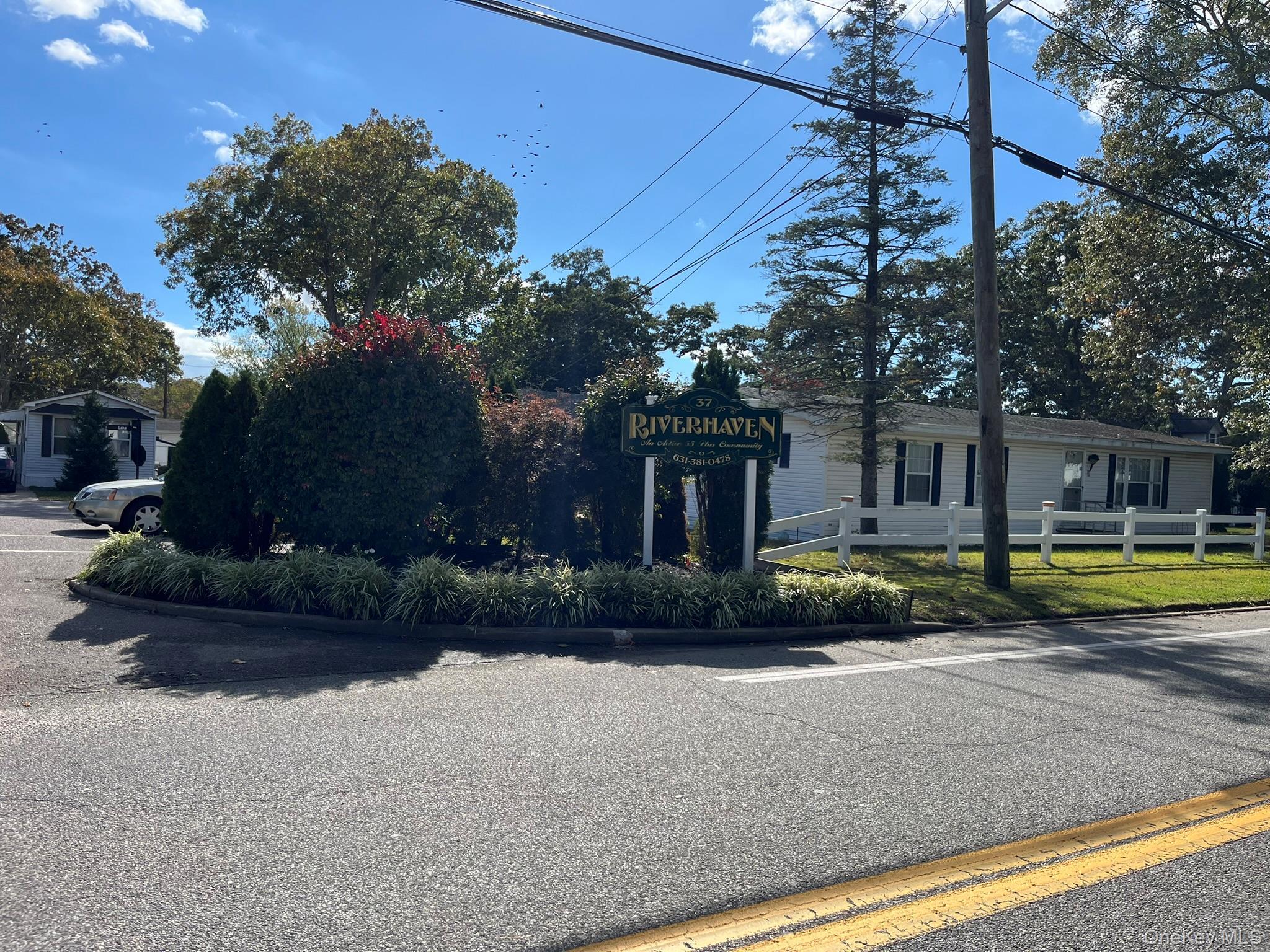 Single Family Hubbard Ave  Suffolk County, NY 11901, MLS-926662-38