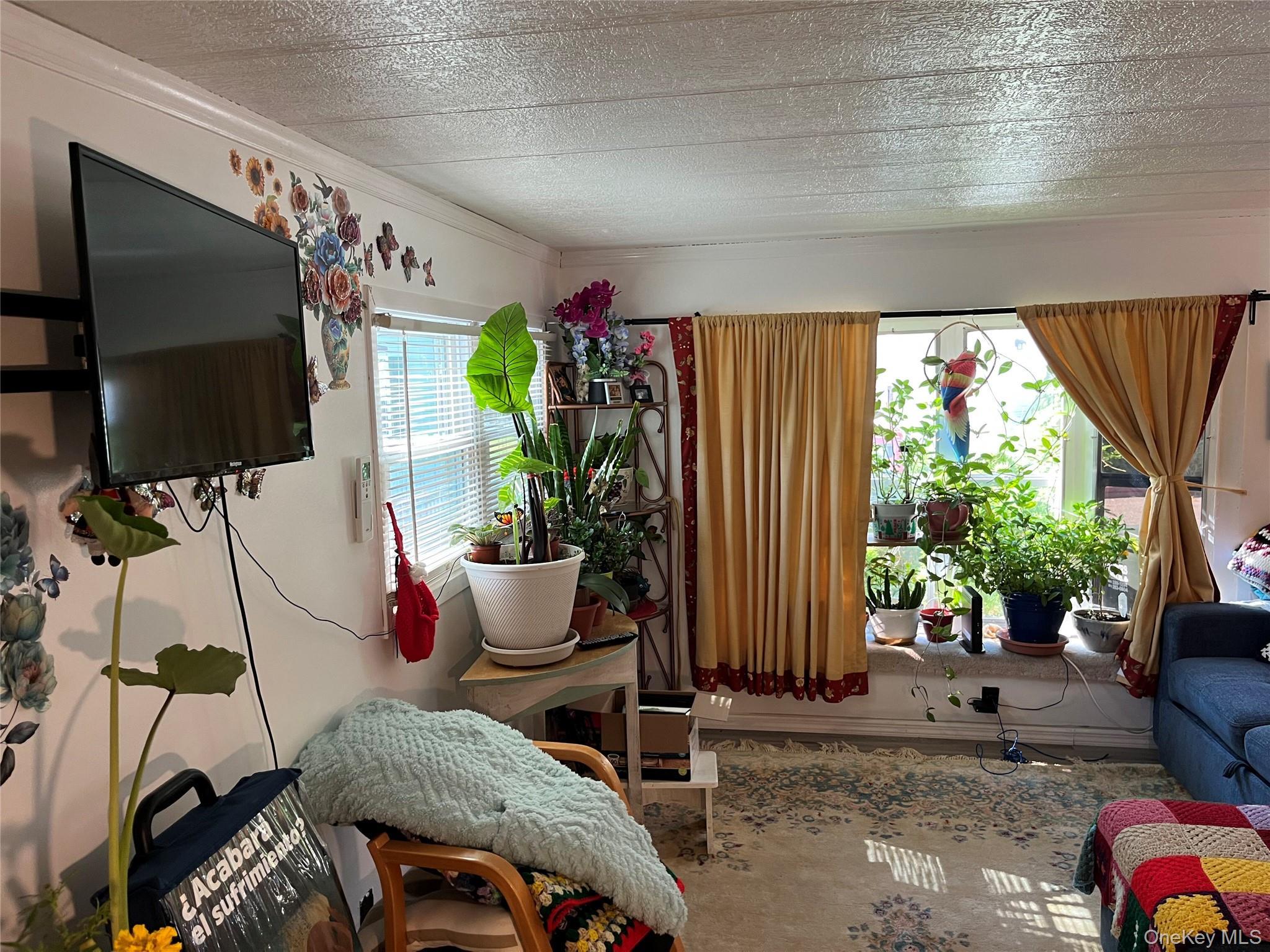 Single Family Hubbard Ave  Suffolk County, NY 11901, MLS-926662-4